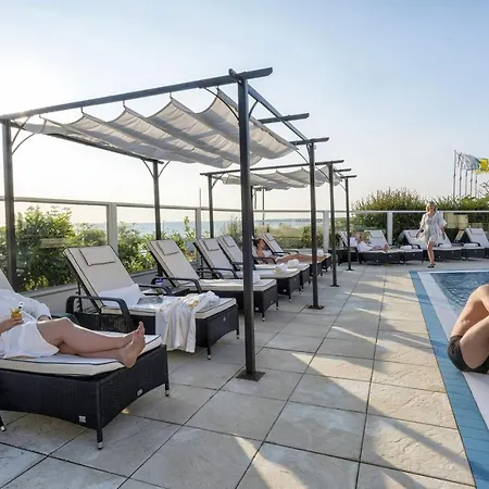 Otel Maritim Seehotel Timmendorfer 4*